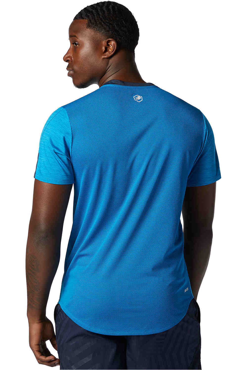 New Balance camiseta técnica manga corta hombre New Balance Fast Flight Short Sleeve AZ vista trasera New Balance camiseta técnica manga corta hombre New Balance Fast Flight Short Sleeve AZ vista trasera