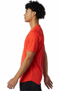 New Balance camiseta técnica manga corta hombre New Balance Q Speed Fuel Short Sleeve vista detalle New Balance camiseta técnica manga corta hombre New Balance Q Speed Fuel Short Sleeve vista detalle