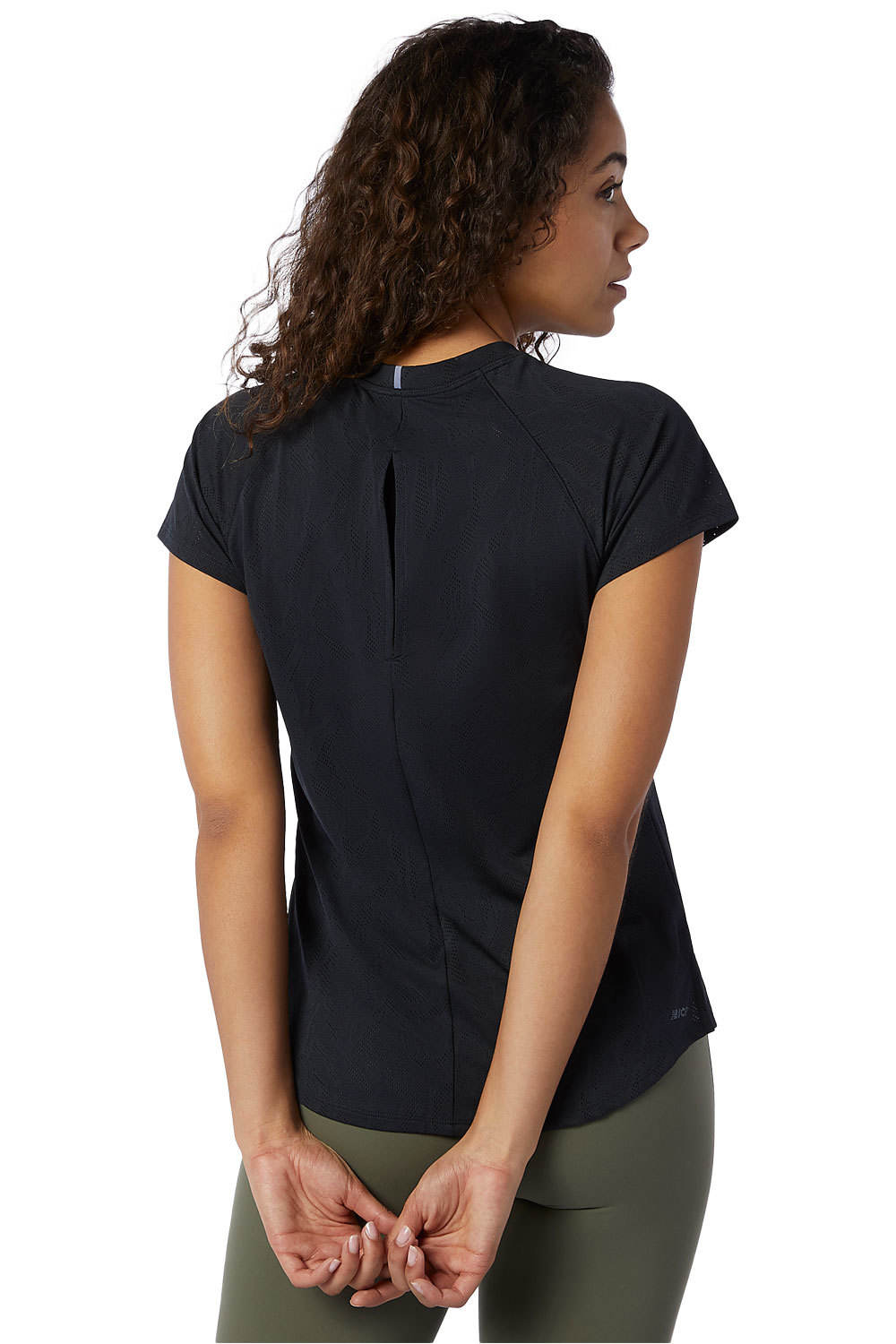 New Balance camiseta entrenamiento manga corta mujer New Balance Q Speed Fuel Jacquard Short Sleeve vista trasera New Balance camiseta entrenamiento manga corta mujer New Balance Q Speed Fuel Jacquard Short Sleeve vista trasera