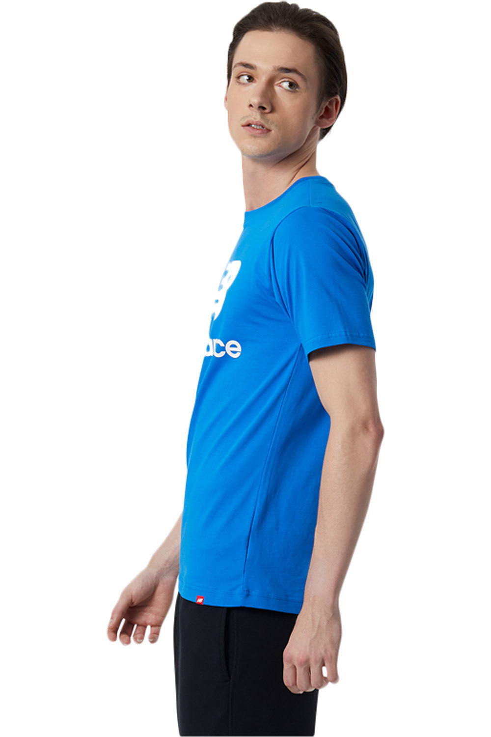 New Balance camiseta manga corta hombre New Balance Essentials Stacked Logo vista trasera New Balance camiseta manga corta hombre New Balance Essentials Stacked Logo vista trasera