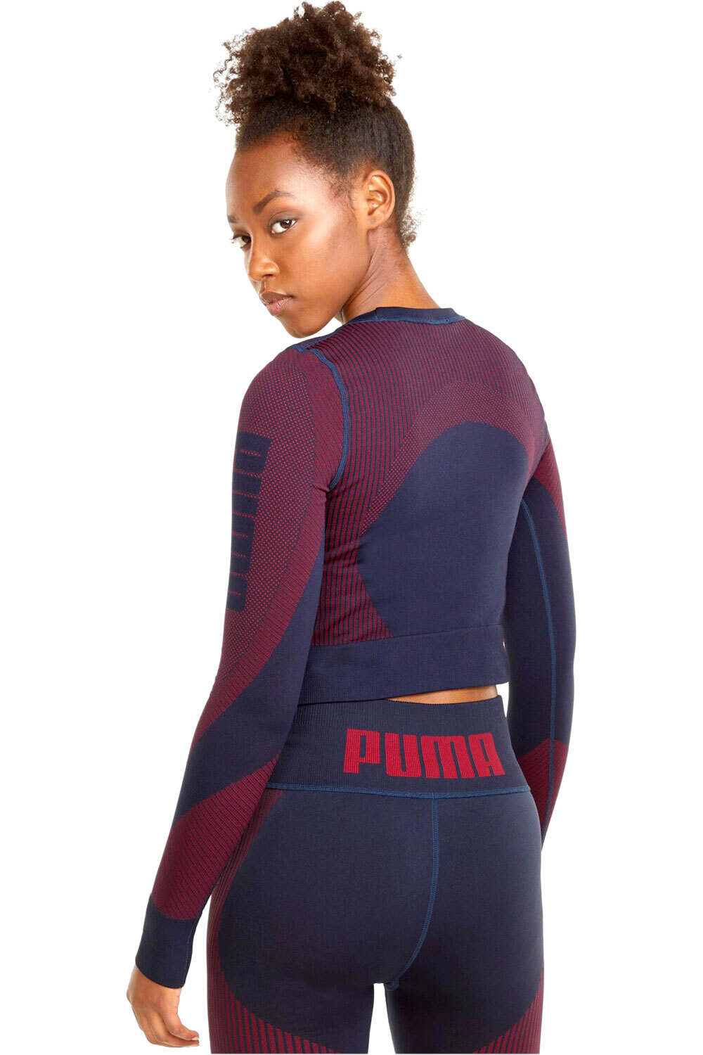 Puma camisetas fitness mujer Puma Train Seamless Fitted Long Sleeve vista trasera Puma camisetas fitness mujer Puma Train Seamless Fitted Long Sleeve vista trasera
