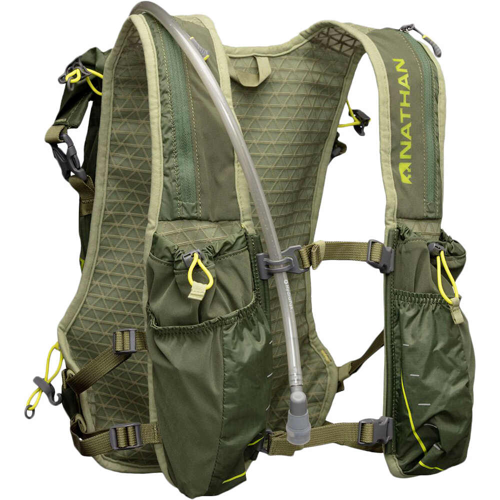 Nathan botes Nathan Trail-Mix 12L (With 2L Bladder) 01 Nathan botes Nathan Trail-Mix 12L (With 2L Bladder) 01