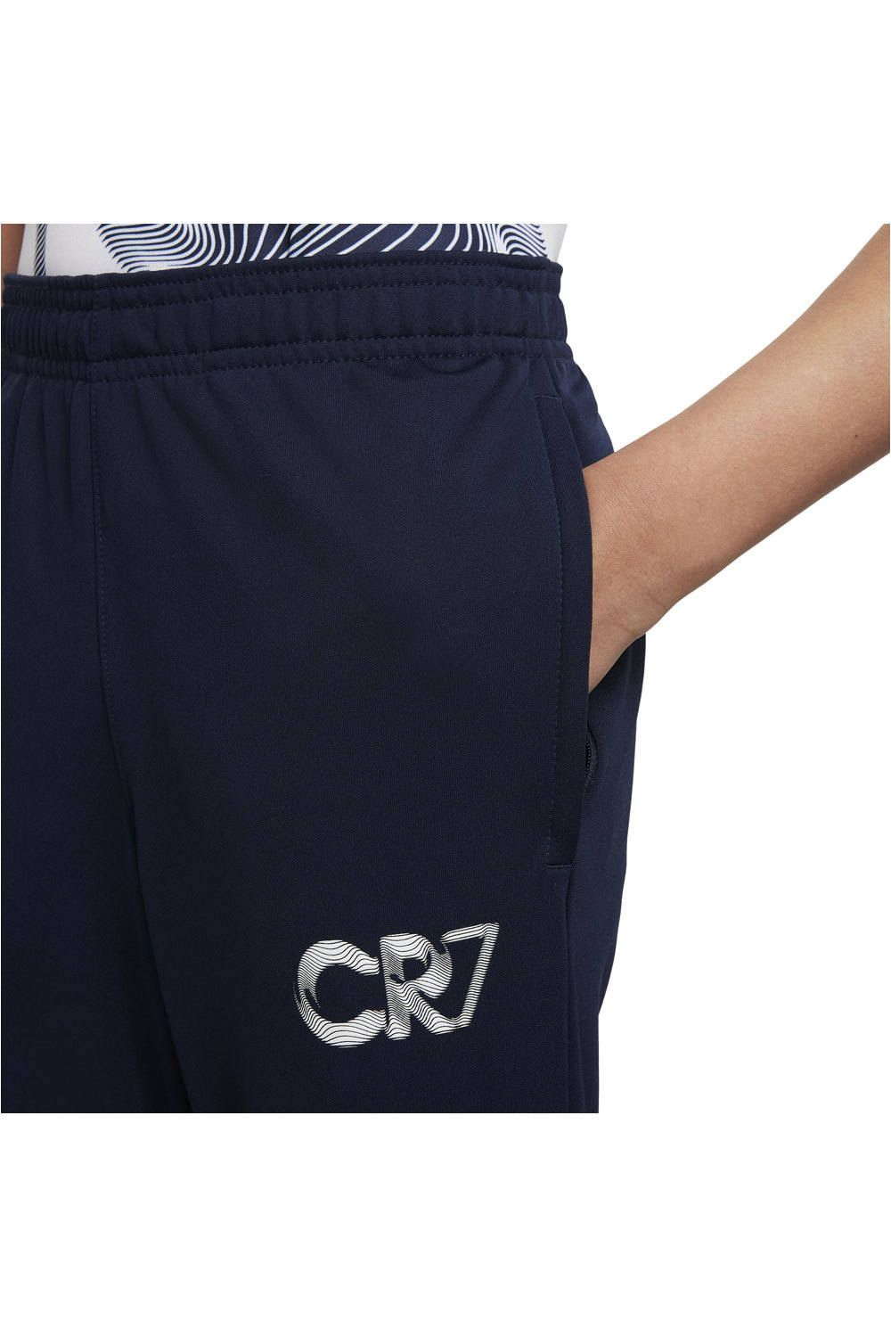 Nike pantalón niño Nike CR7 B NK DF PANT KPZ vista trasera Nike pantalón niño Nike CR7 B NK DF PANT KPZ vista trasera