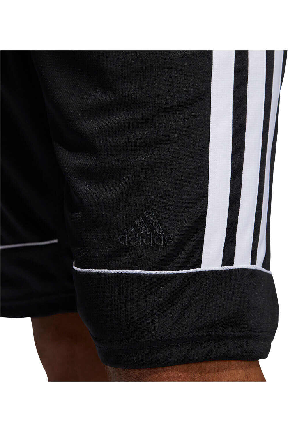 adidas pantalón baloncesto Adidas ALL WORLD SHORT vista detalle adidas pantalón baloncesto Adidas ALL WORLD SHORT vista detalle