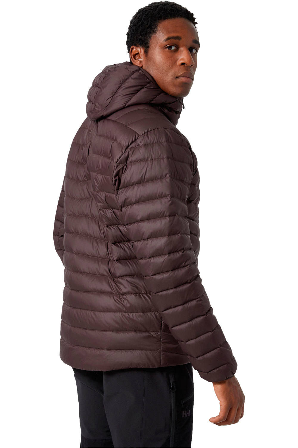 Helly Hansen chaqueta outdoor hombre Helly Hansen VERGLAS HOODED DOWN INSULATOR vista trasera Helly Hansen chaqueta outdoor hombre Helly Hansen VERGLAS HOODED DOWN INSULATOR vista trasera