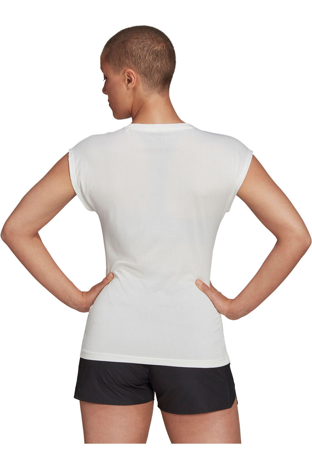 adidas camiseta entrenamiento manga corta mujer Adidas W TRAIL LOGO T vista trasera adidas camiseta entrenamiento manga corta mujer Adidas W TRAIL LOGO T vista trasera