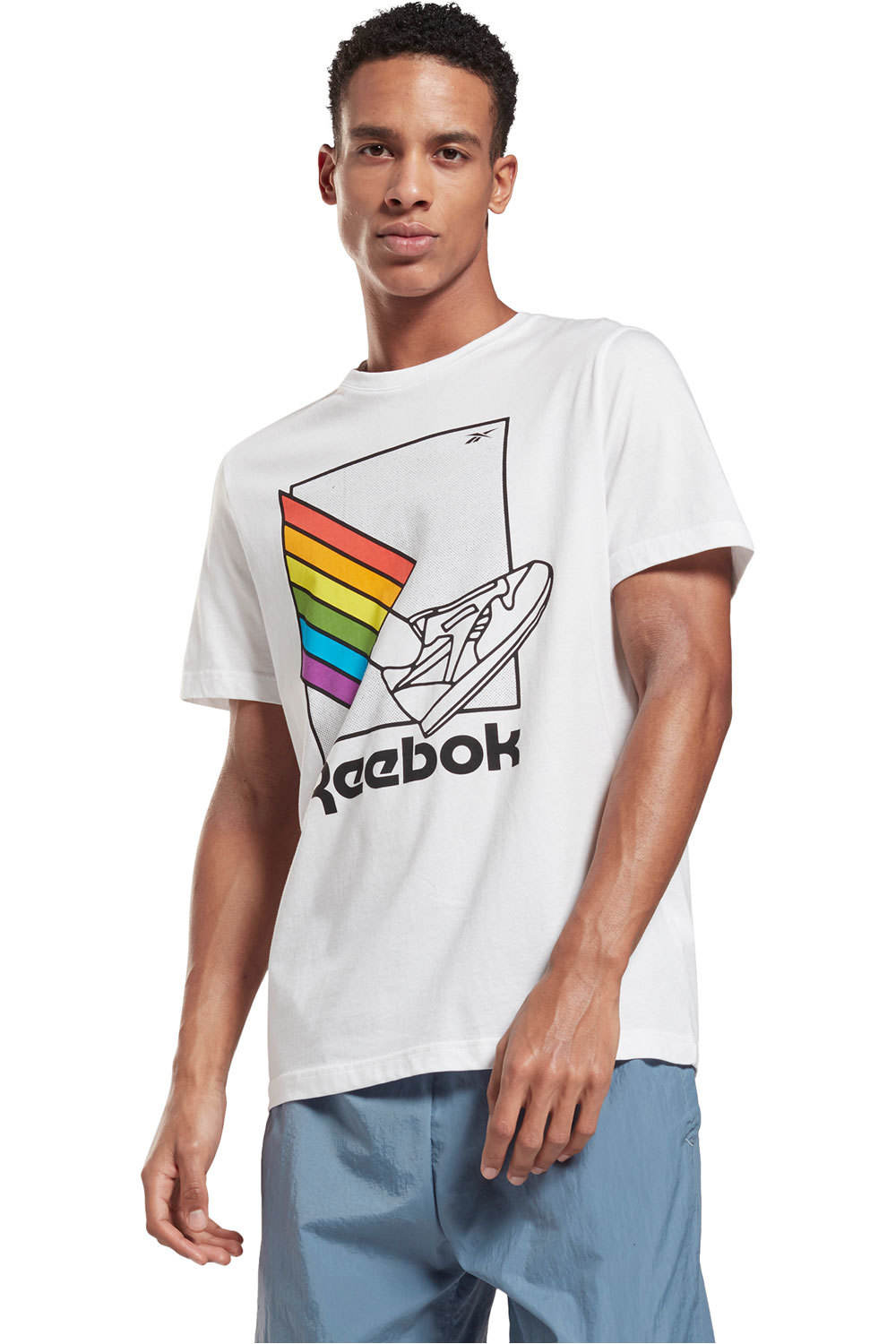 Reebok camiseta manga corta hombre Reebok TS PRIDE GRAPHIC TEE vista frontal Reebok camiseta manga corta hombre Reebok TS PRIDE GRAPHIC TEE vista frontal