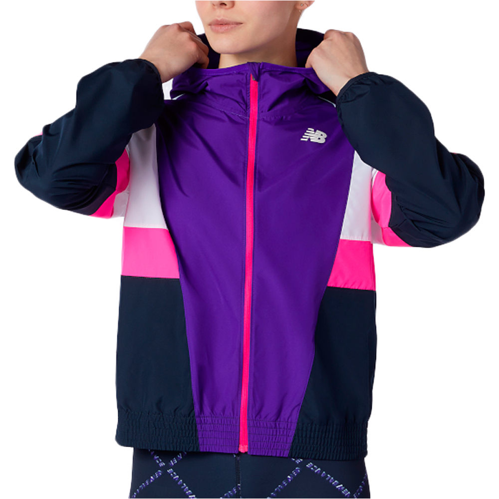 New Balance CHAQUETA RUNNING MUJER New Balance Fast Flight Jacket vista detalle New Balance CHAQUETA RUNNING MUJER New Balance Fast Flight Jacket vista detalle