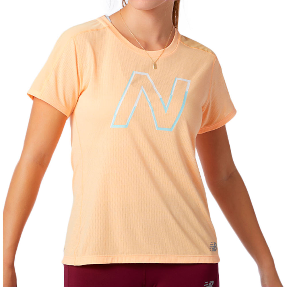 New Balance camiseta entrenamiento manga corta mujer New Balance Printed Impact Run Short Sleeve vista detalle New Balance camiseta entrenamiento manga corta mujer New Balance Printed Impact Run Short Sleeve vista detalle