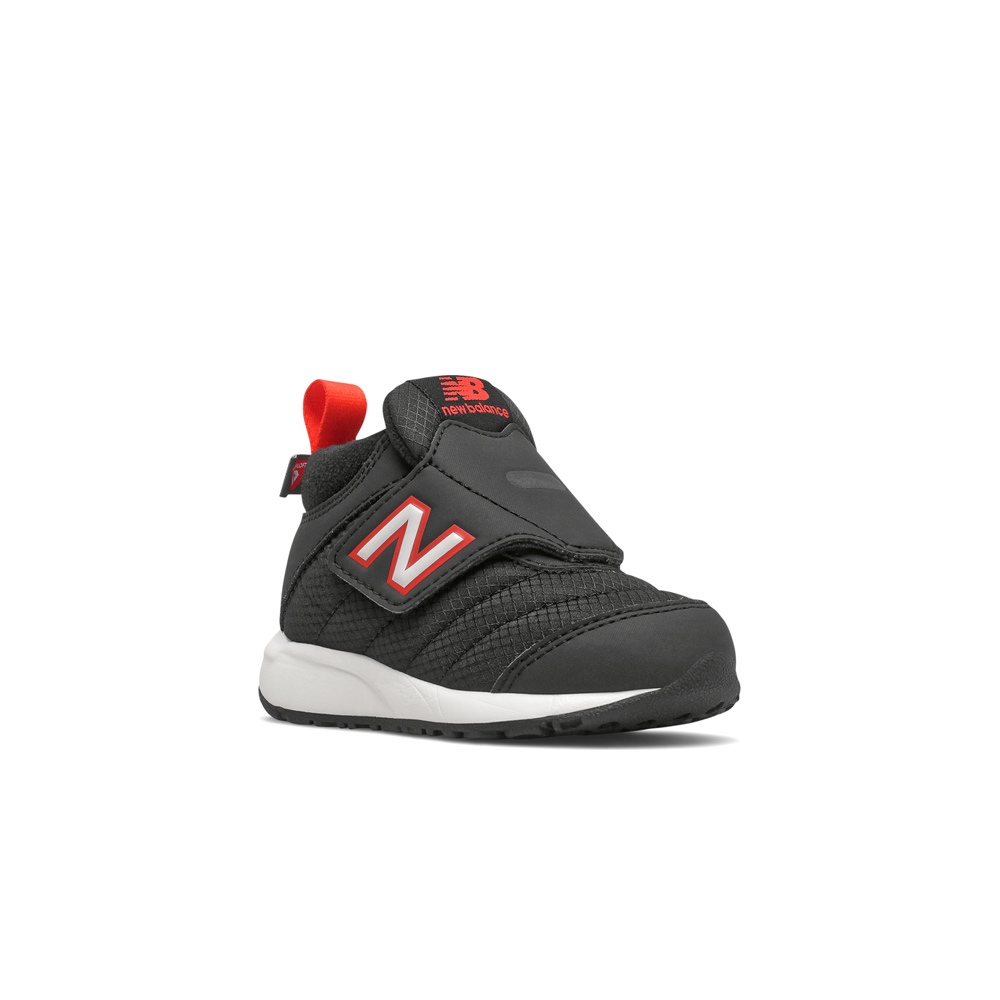 New Balance zapatilla multideporte bebe New Balance Cozy Boot puntera New Balance zapatilla multideporte bebe New Balance Cozy Boot puntera