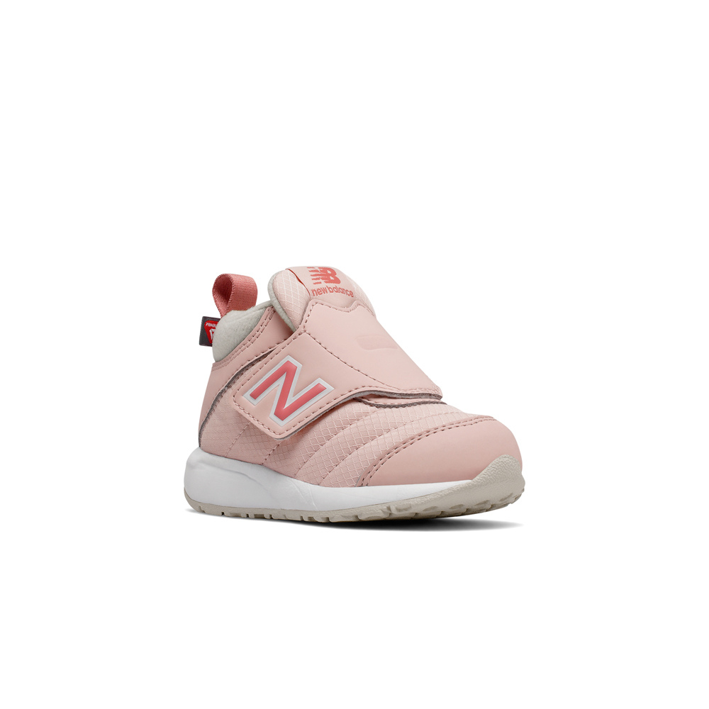 New Balance zapatilla multideporte bebe New Balance Cozy Boot puntera New Balance zapatilla multideporte bebe New Balance Cozy Boot puntera