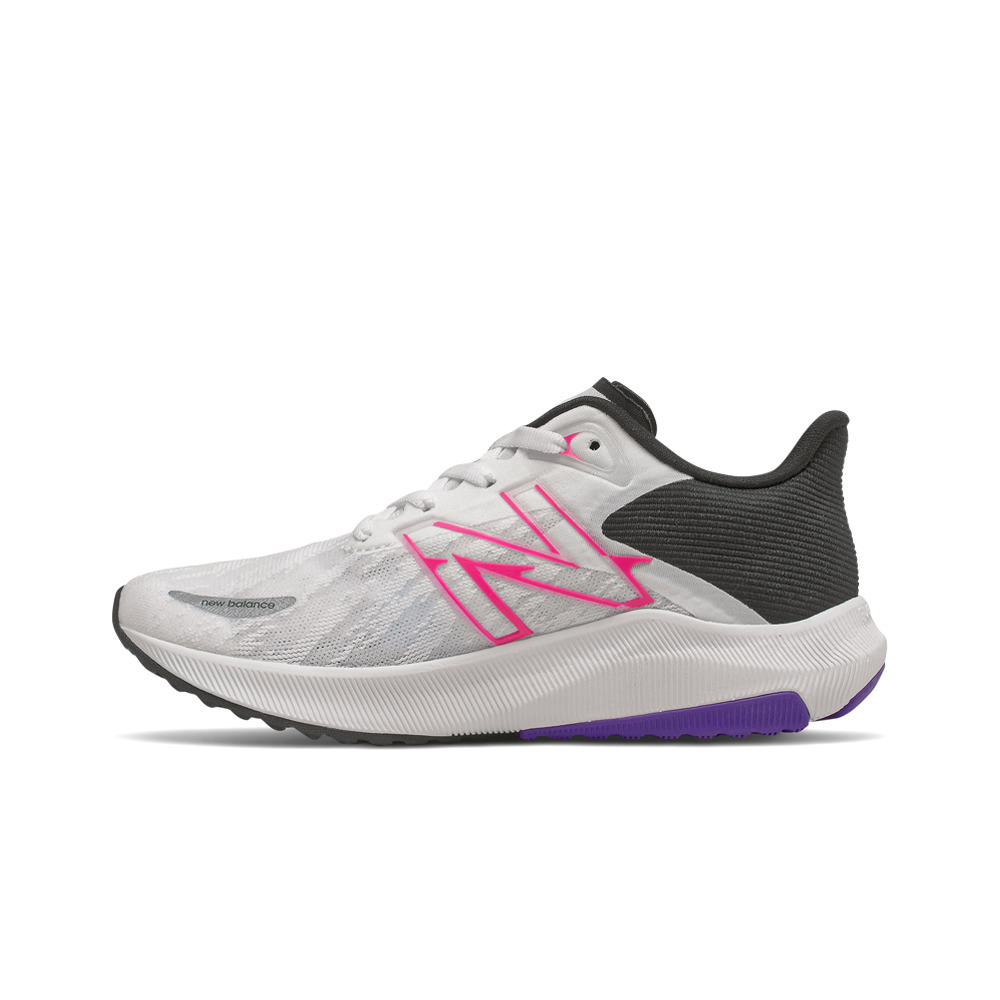 New Balance zapatilla running niño New Balance FuelCell Propel v3 vista trasera New Balance zapatilla running niño New Balance FuelCell Propel v3 vista trasera
