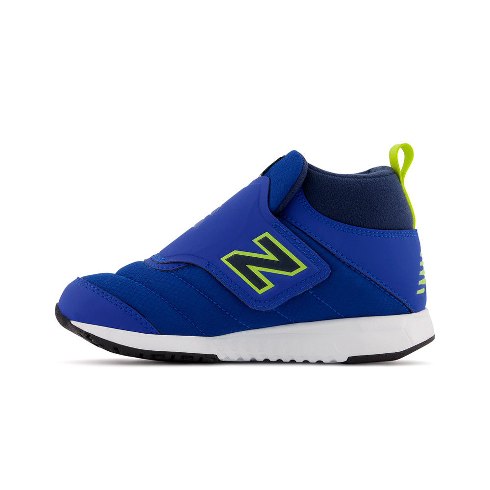 New Balance zapatilla moda niño New Balance Cozy Boot lateral interior New Balance zapatilla moda niño New Balance Cozy Boot lateral interior
