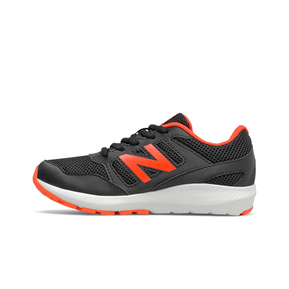 New Balance zapatilla running niño New Balance 570v2 vista trasera New Balance zapatilla running niño New Balance 570v2 vista trasera
