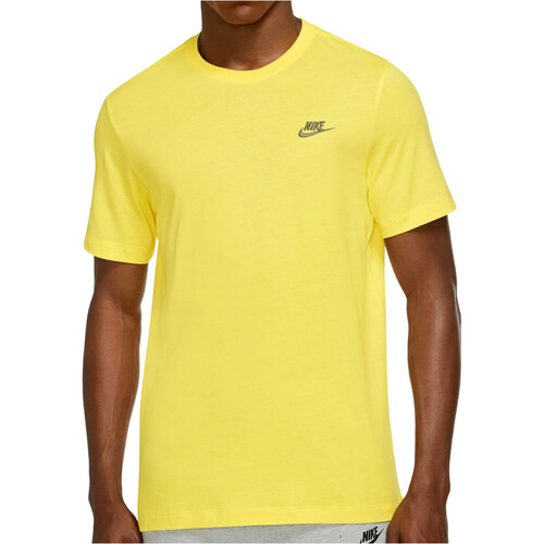 NIKE M NSW CLUB TEE amarillo