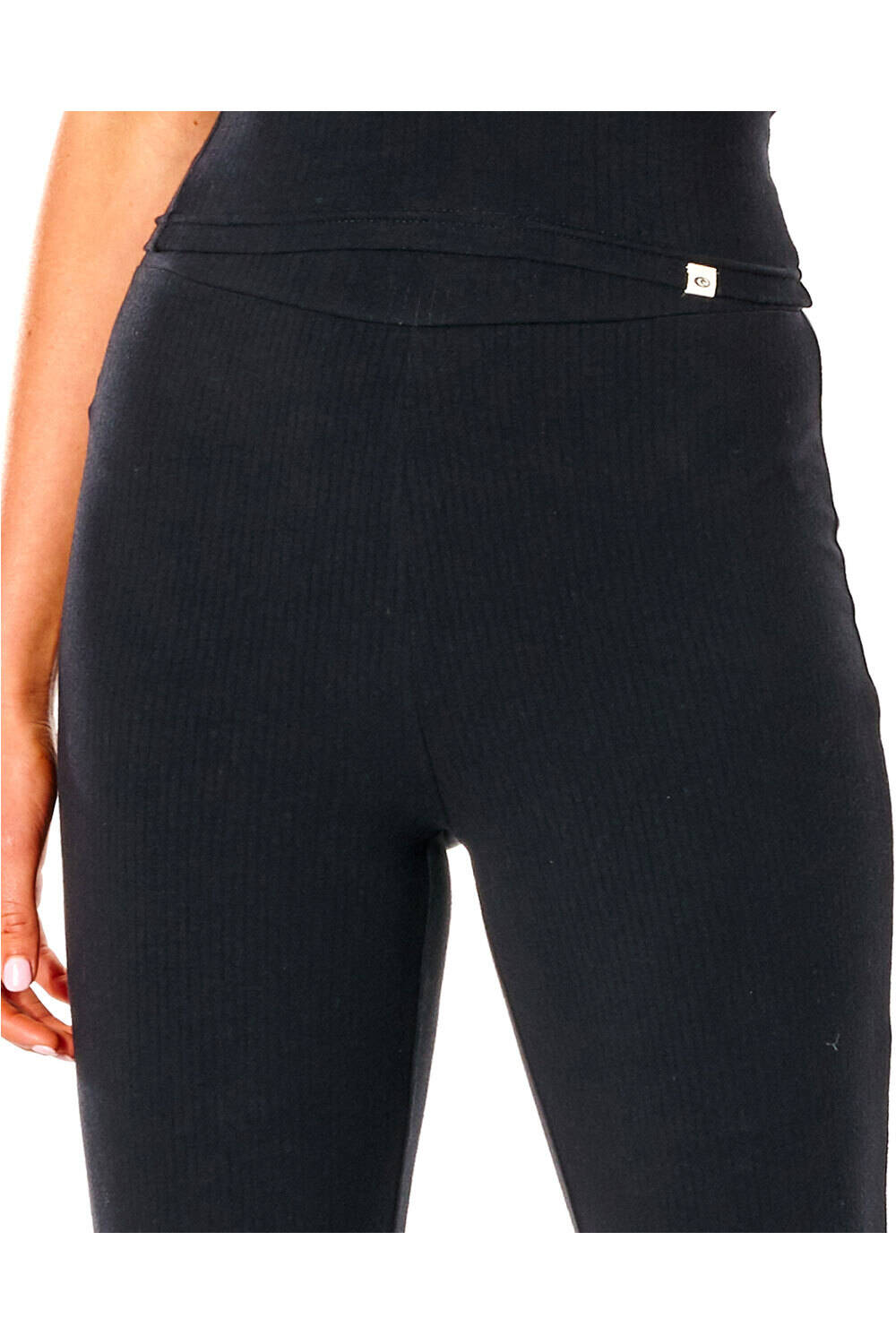 Rip Curl pantalón mujer Rip Curl PREMIUM RIB CROP PANT vista trasera Rip Curl pantalón mujer Rip Curl PREMIUM RIB CROP PANT vista trasera
