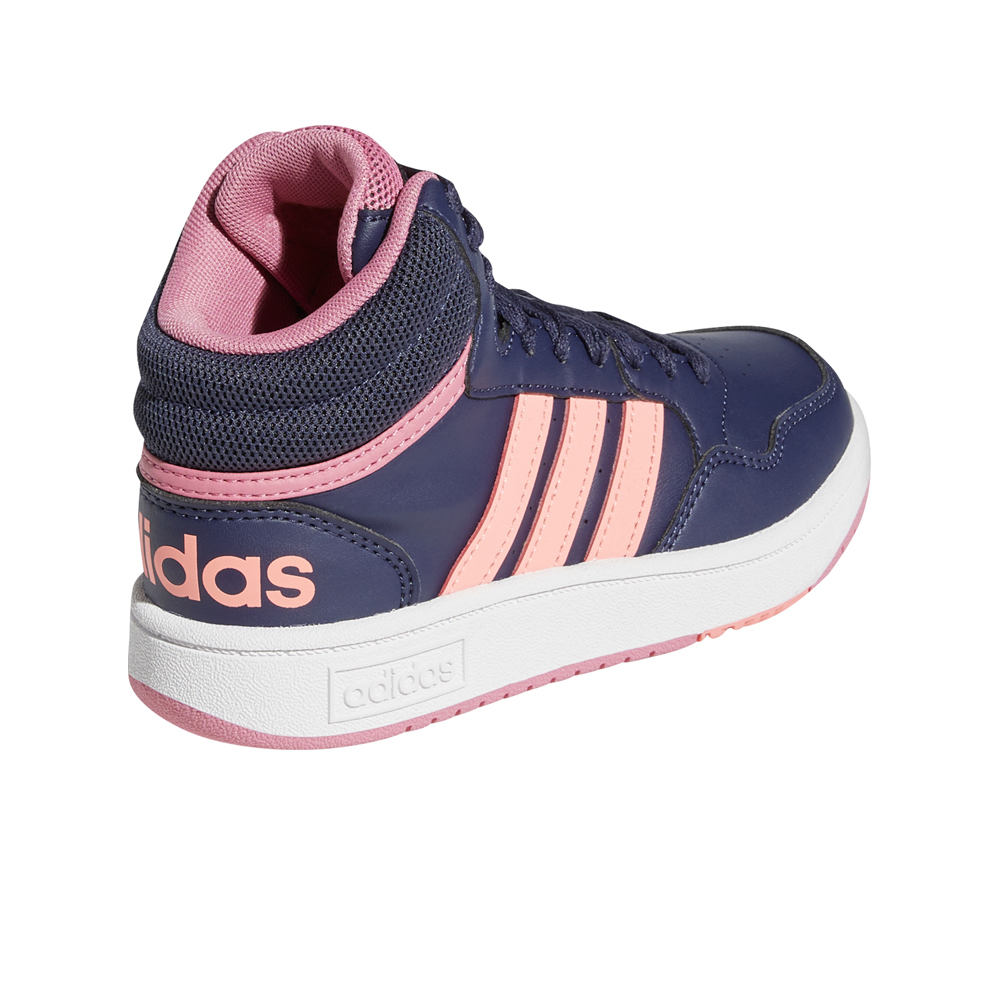adidas zapatilla baloncesto niños Adidas HOOPS MID 3.0 K vista trasera adidas zapatilla baloncesto niños Adidas HOOPS MID 3.0 K vista trasera