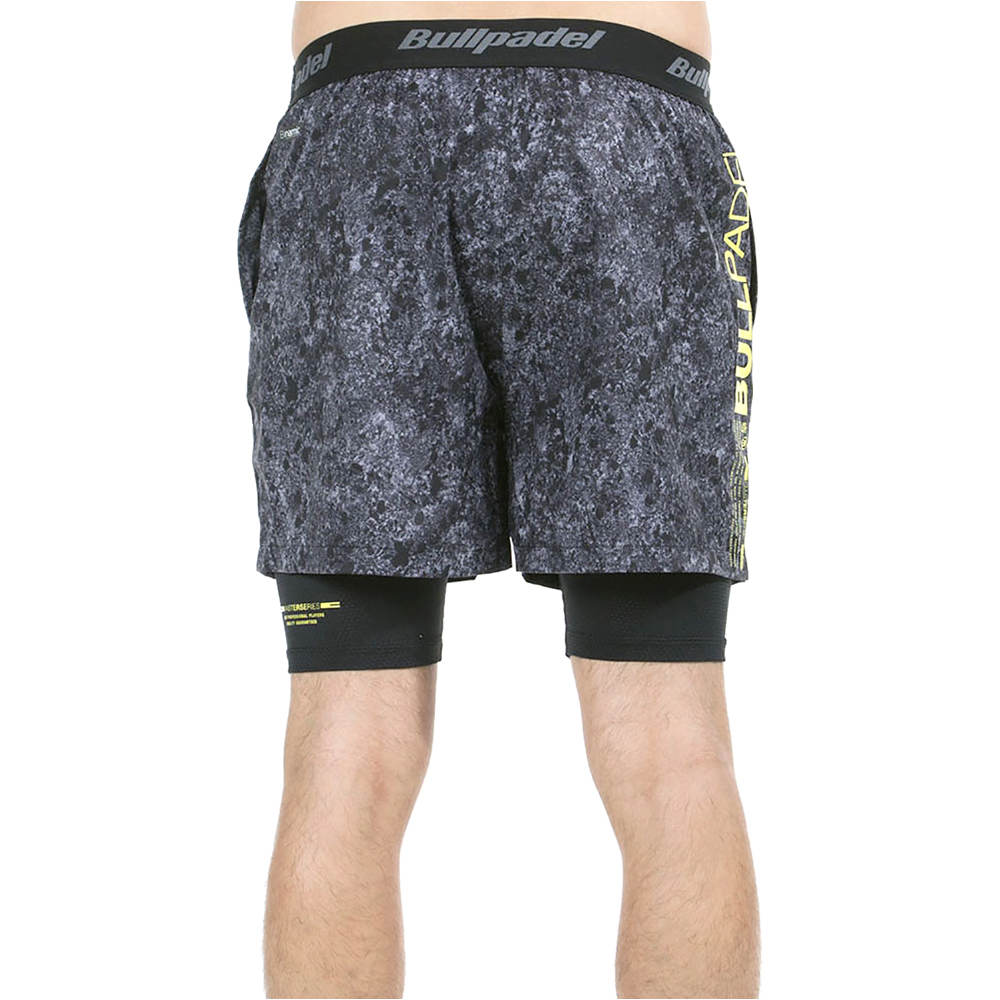 Bullpadel pantalón tenis hombre Bull Paddel MODER NE vista trasera Bullpadel pantalón tenis hombre Bull Paddel MODER NE vista trasera