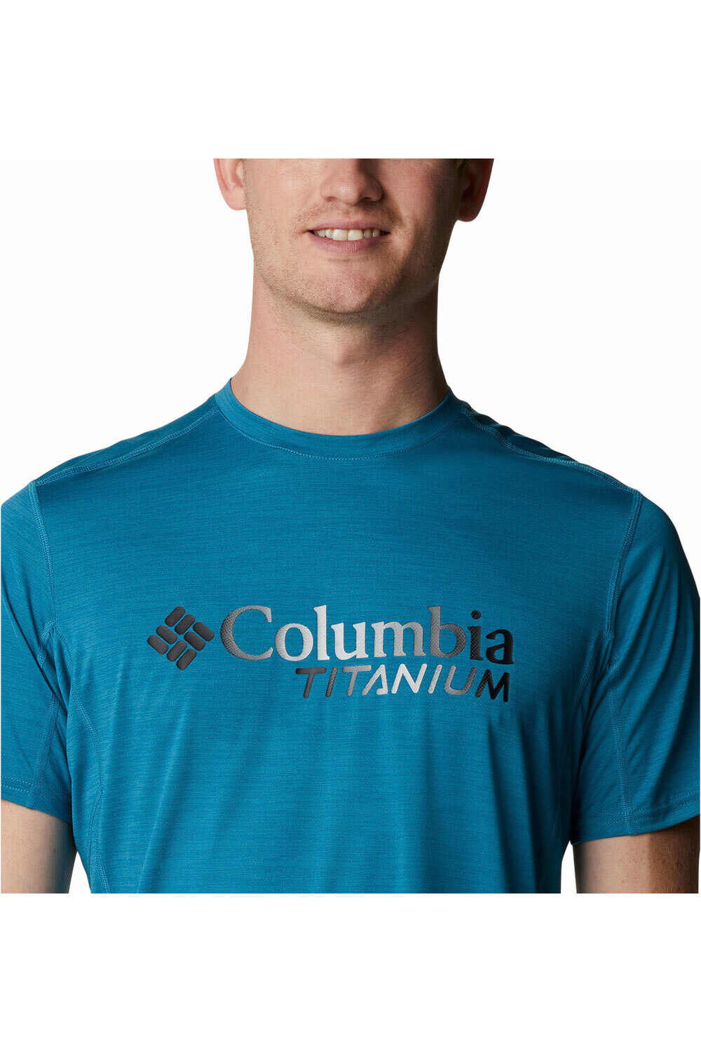 Columbia camisetas trail running manga corta hombre Columbia M Titan Pass Graphic Tee vista trasera Columbia camisetas trail running manga corta hombre Columbia M Titan Pass Graphic Tee vista trasera