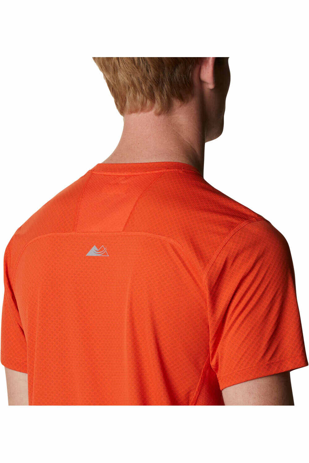 Columbia camisetas trail running manga corta hombre Columbia Titan Ultra III Short Sleeve vista detalle Columbia camisetas trail running manga corta hombre Columbia Titan Ultra III Short Sleeve vista detalle