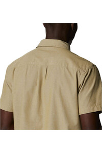Columbia camisa montaña manga corta hombre Columbia Scenic Ridge Woven Short Sleeve vista trasera Columbia camisa montaña manga corta hombre Columbia Scenic Ridge Woven Short Sleeve vista trasera