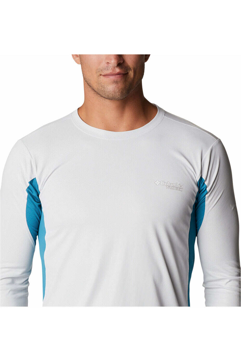 Columbia camiseta montaña manga larga hombre Columbia M Titan Pass Sun Deflector LS Tee 2.0 vista trasera Columbia camiseta montaña manga larga hombre Columbia M Titan Pass Sun Deflector LS Tee 2.0 vista trasera