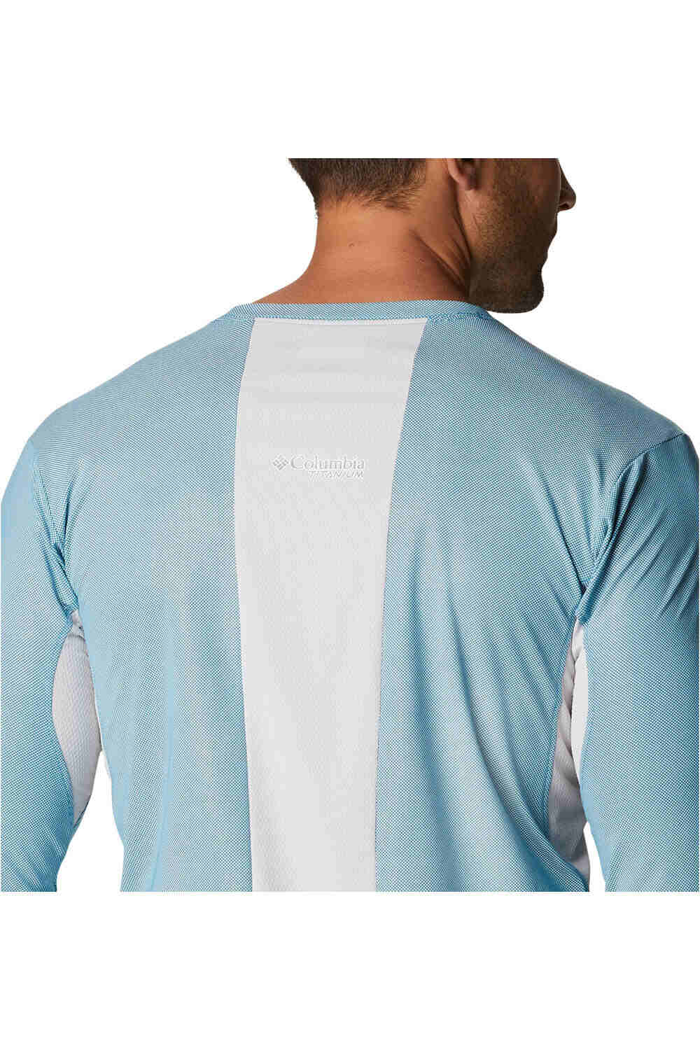 Columbia camiseta montaña manga larga hombre Columbia M Titan Pass Sun Deflector LS Tee 2.0 vista detalle Columbia camiseta montaña manga larga hombre Columbia M Titan Pass Sun Deflector LS Tee 2.0 vista detalle