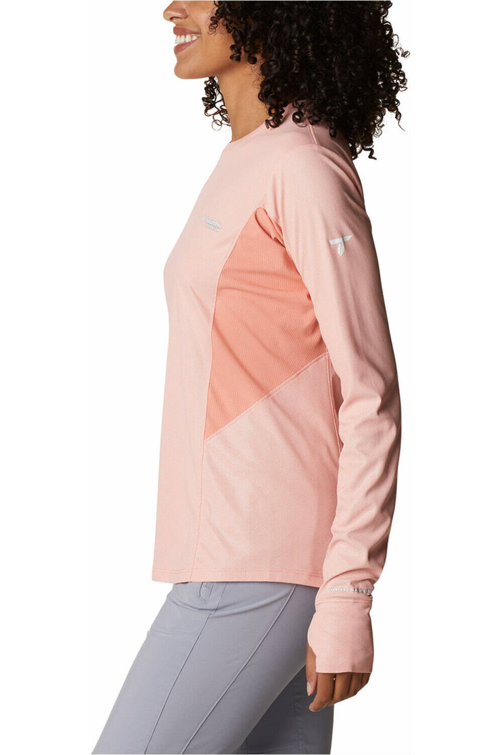 Columbia camiseta montaña manga larga mujer Columbia W Titan Pass Sun Deflector LS Tee 2.0 vista frontal Columbia camiseta montaña manga larga mujer Columbia W Titan Pass Sun Deflector LS Tee 2.0 vista frontal