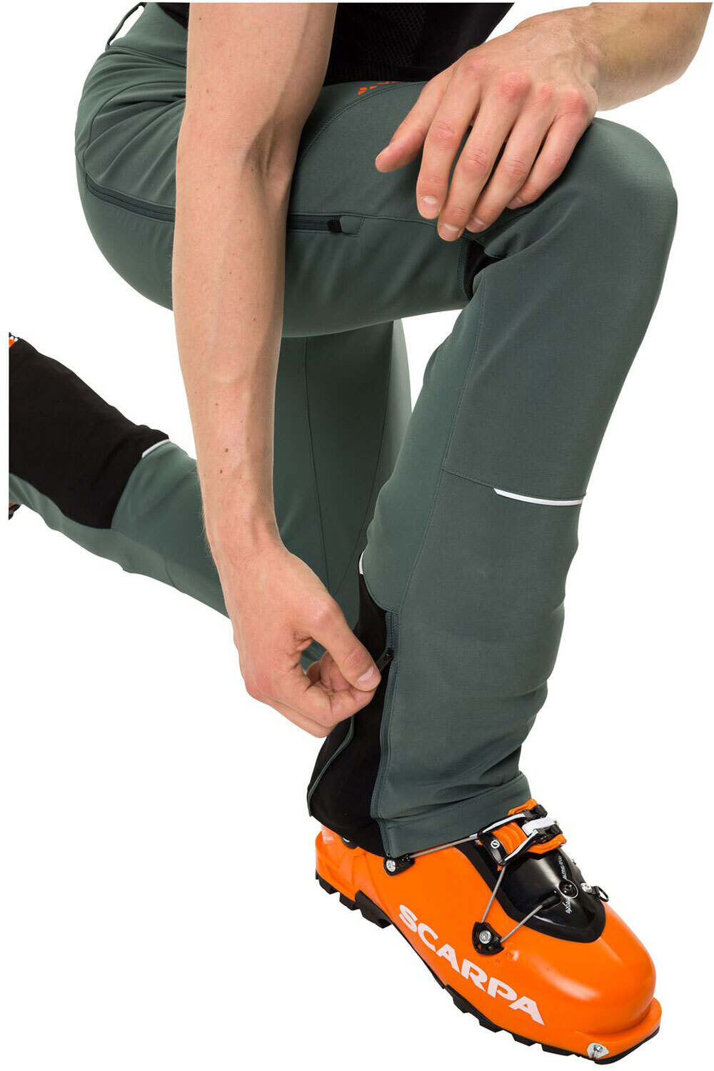 Vaude pantalón montaña hombre Vaude Men s Larice Pants III vista detalle Vaude pantalón montaña hombre Vaude Men s Larice Pants III vista detalle