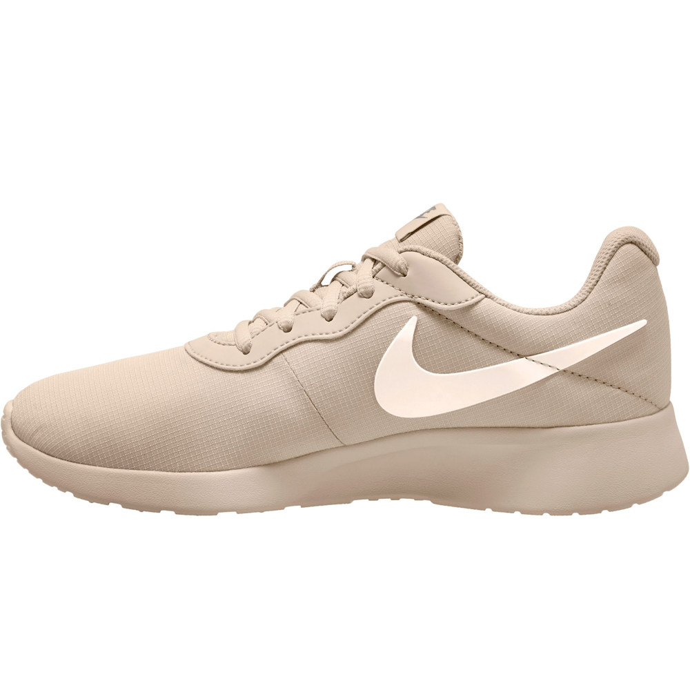 Nike zapatilla moda mujer Nike WMNS NIKE TANJUN REFINE lateral interior Nike zapatilla moda mujer Nike WMNS NIKE TANJUN REFINE lateral interior