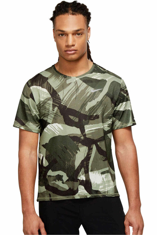 NIKE M NK DF MILER TOP SS CAMO verde