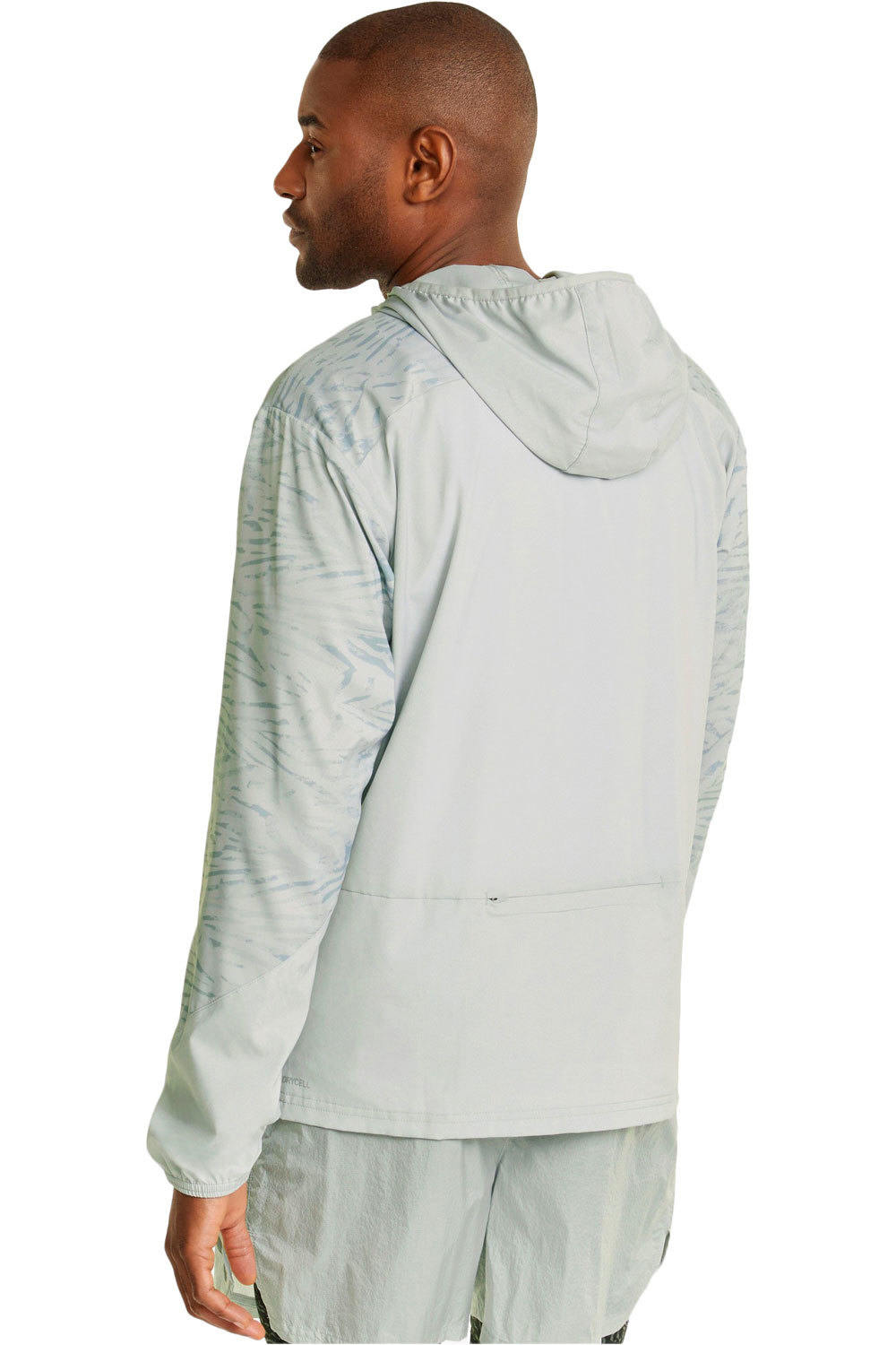 Puma camiseta técnica manga larga hombre Puma RUN GRAPHIC HOODED J vista trasera Puma camiseta técnica manga larga hombre Puma RUN GRAPHIC HOODED J vista trasera