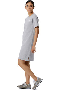 New Balance camiseta manga corta mujer New Balance NB Essentials Dress vista trasera New Balance camiseta manga corta mujer New Balance NB Essentials Dress vista trasera