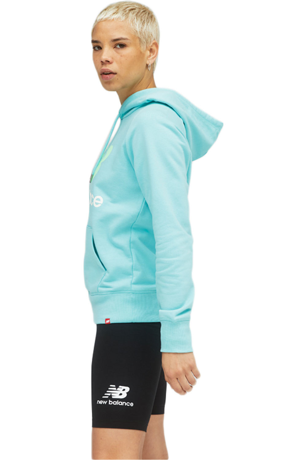 New Balance sudadera mujer New Balance NB Essentials Pullover Hoodie vista detalle New Balance sudadera mujer New Balance NB Essentials Pullover Hoodie vista detalle