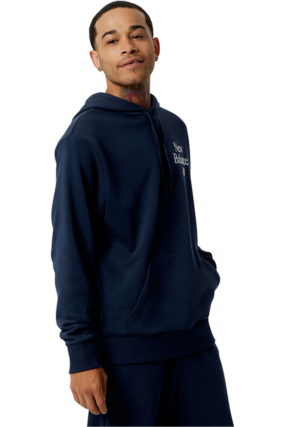 New Balance sudadera hombre New Balance NB Essentials Celebrate Hoodie vista frontal New Balance sudadera hombre New Balance NB Essentials Celebrate Hoodie vista frontal