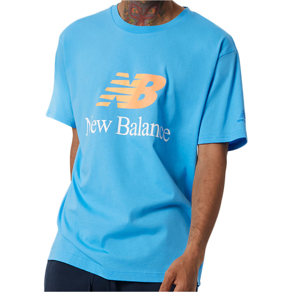 New Balance camiseta manga corta hombre New Balance NB Essentials Celebrate Split Logo Tee 04 New Balance camiseta manga corta hombre New Balance NB Essentials Celebrate Split Logo Tee 04
