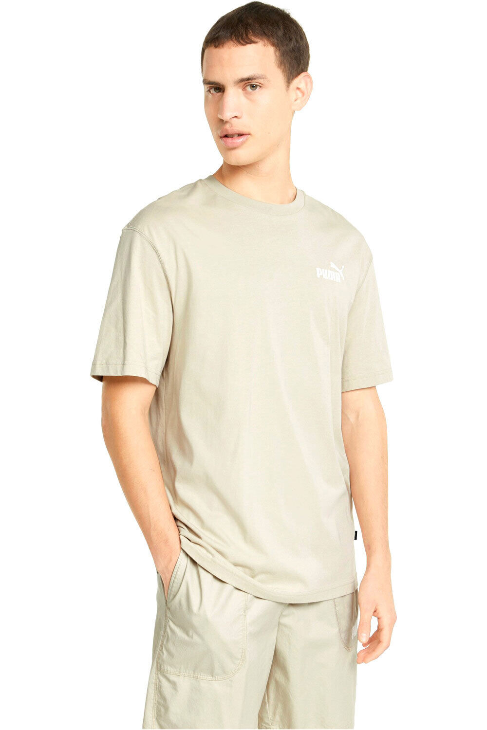 Puma camiseta manga corta hombre Puma ESS+ Relaxed Tee vista frontal Puma camiseta manga corta hombre Puma ESS+ Relaxed Tee vista frontal