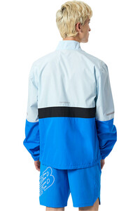 New Balance CHAQUETA RUNNING HOMBRE New Balance Accelerate Jacket vista trasera New Balance CHAQUETA RUNNING HOMBRE New Balance Accelerate Jacket vista trasera