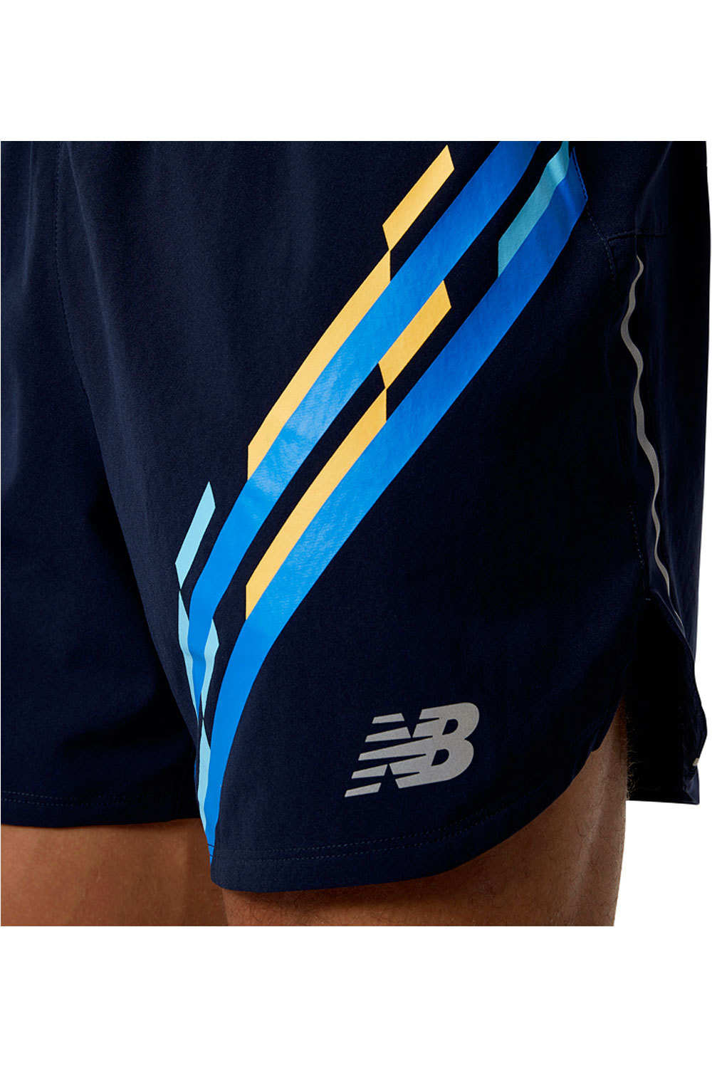 New Balance pantaloneta técnica hombre New Balance London Edition Graphic Impact Run 5 Inch Short vista trasera New Balance pantaloneta técnica hombre New Balance London Edition Graphic Impact Run 5 Inch Short vista trasera