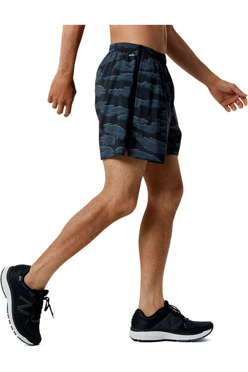 NEW BALANCE PRINTED ACCELERATE 5 INCH SHORT negro