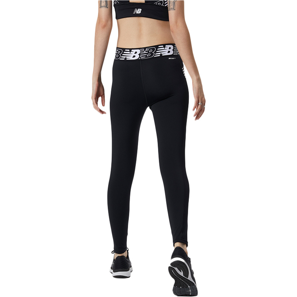 New Balance malla larga running mujer Relentless Crossover High Rise 7/8 Tight vista detalle New Balance malla larga running mujer Relentless Crossover High Rise 7/8 Tight vista detalle