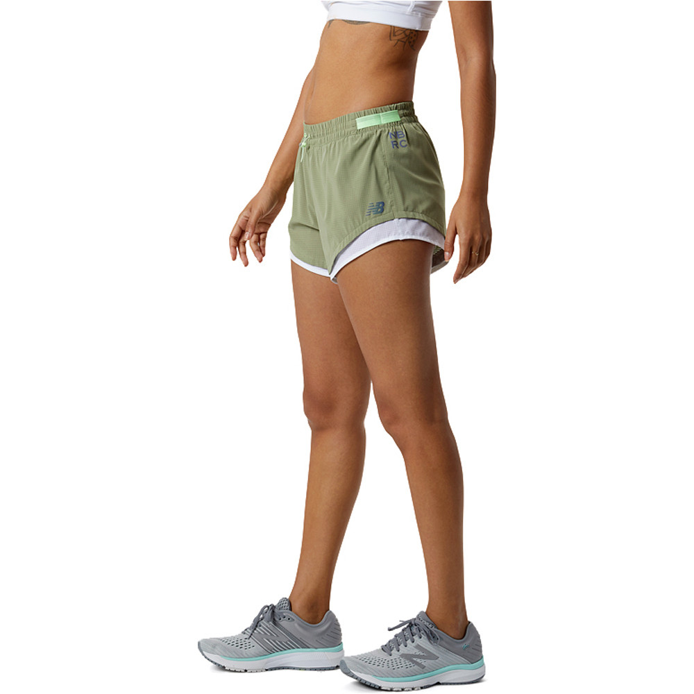 New Balance pantalón running mujer New Balance Q Speed Fuel Short vista detalle New Balance pantalón running mujer New Balance Q Speed Fuel Short vista detalle