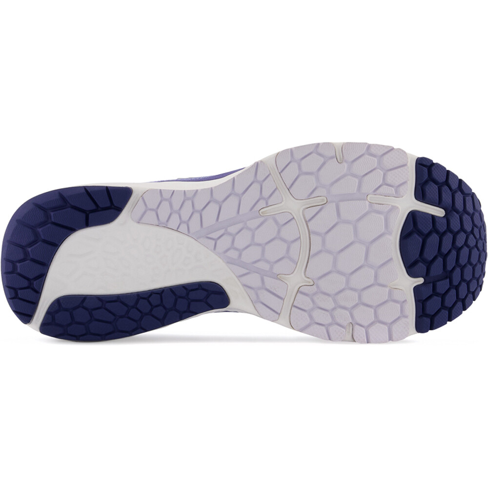 New Balance zapatilla running mujer New Balance Fresh Foam Solvi v4 vista trasera New Balance zapatilla running mujer New Balance Fresh Foam Solvi v4 vista trasera