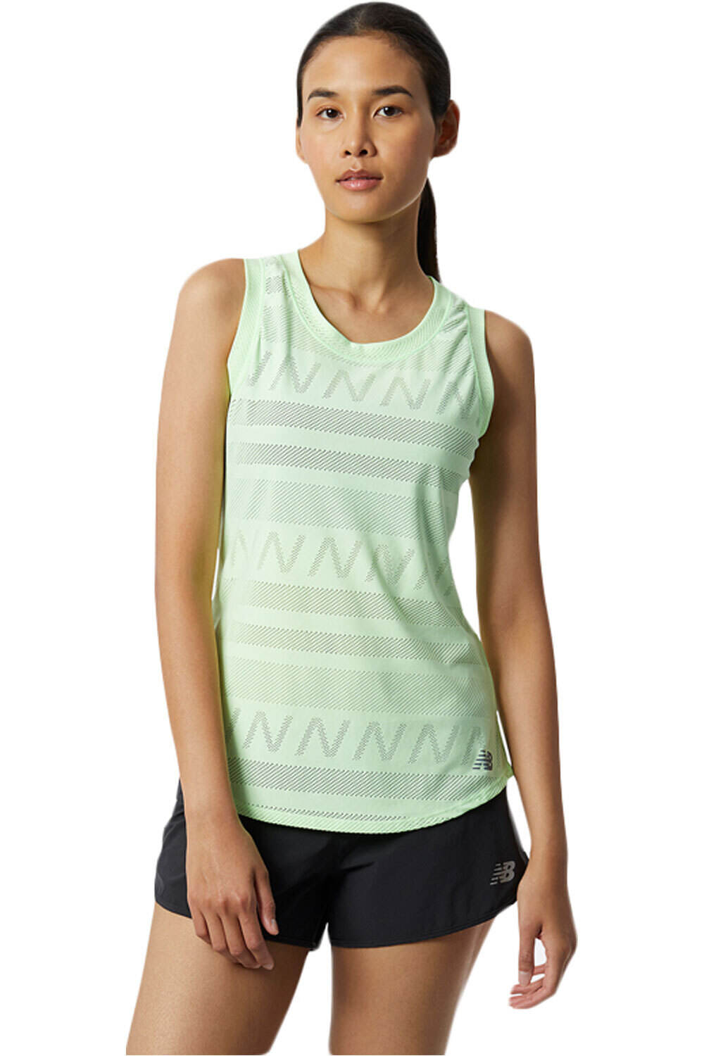New Balance camiseta técnica tirantes mujer New Balance Q Speed Jacquard Tank vista frontal New Balance camiseta técnica tirantes mujer New Balance Q Speed Jacquard Tank vista frontal