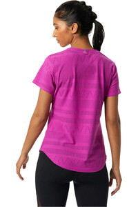 New Balance camiseta entrenamiento manga corta mujer New Balance Q Speed Jacquard Short Sleeve vista trasera New Balance camiseta entrenamiento manga corta mujer New Balance Q Speed Jacquard Short Sleeve vista trasera