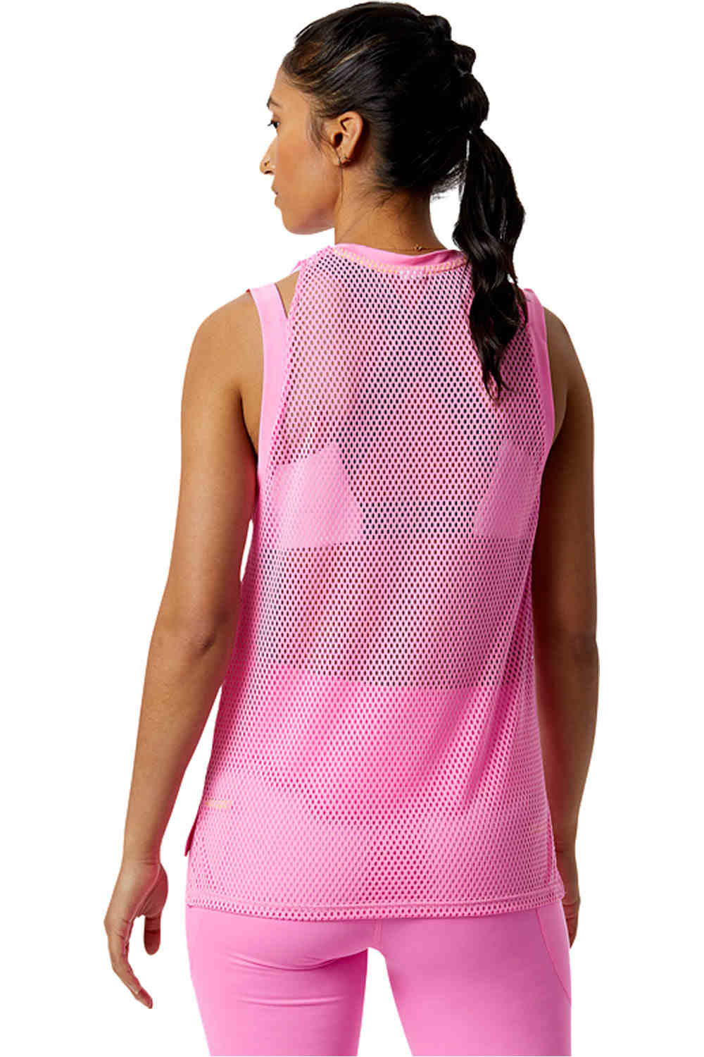 New Balance camiseta técnica tirantes mujer New Balance Relentless Fashion Sweat Tank vista detalle New Balance camiseta técnica tirantes mujer New Balance Relentless Fashion Sweat Tank vista detalle