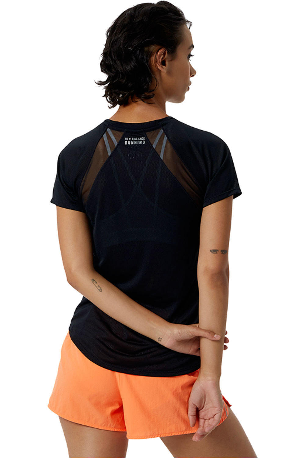 New Balance camiseta entrenamiento manga corta mujer New Balance Impact Run Short Sleeve vista detalle New Balance camiseta entrenamiento manga corta mujer New Balance Impact Run Short Sleeve vista detalle