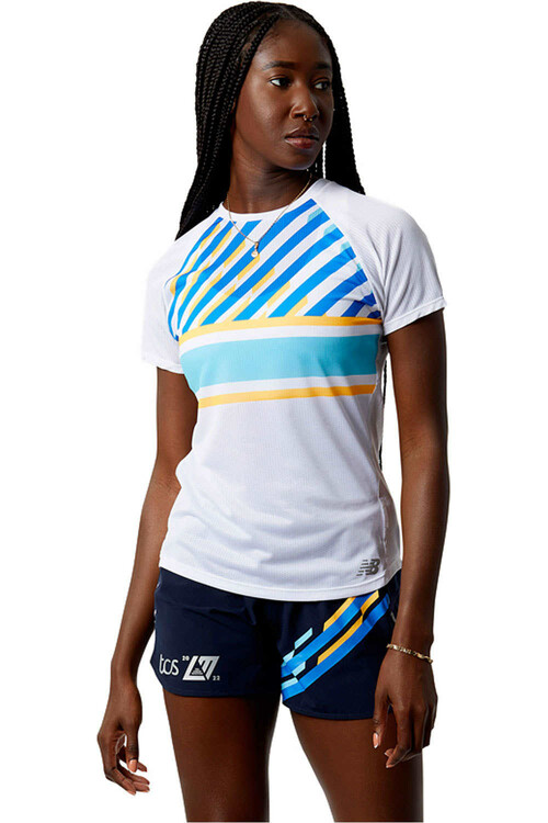 NEW BALANCE LONDON EDITION PRINTED IMPACT RUN SHORT SLEEVE blanco