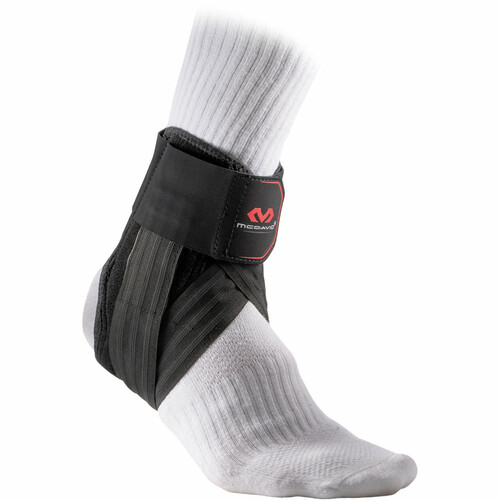 MCDAVID STEALTH CLEAT 3+ ANKLE BRACE negro