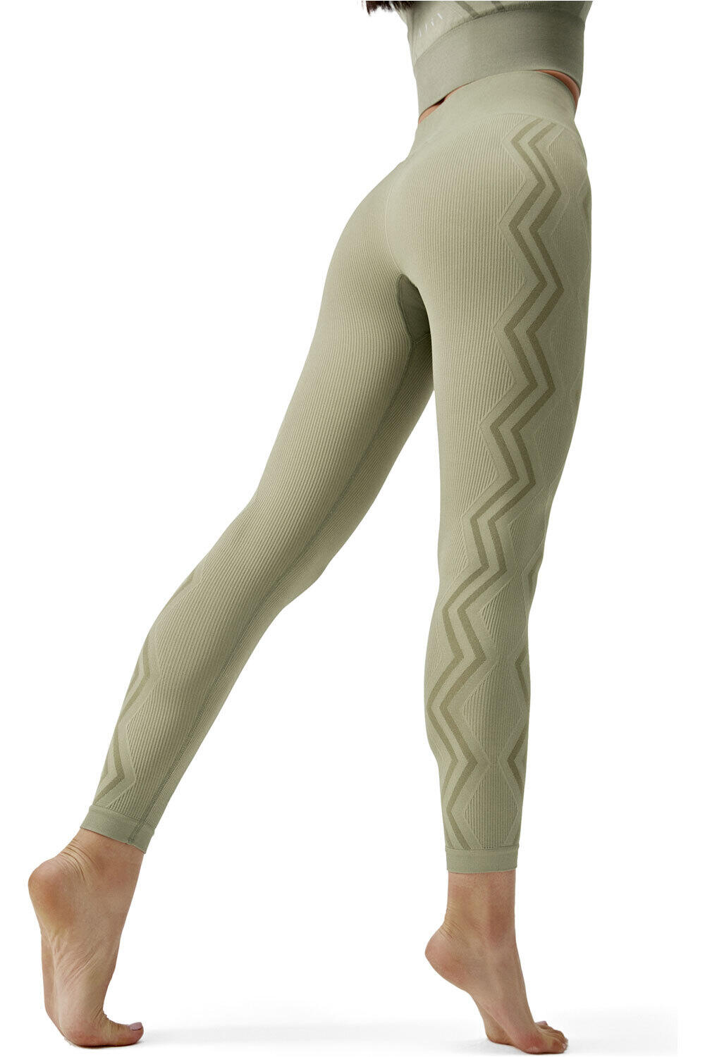 Born Living Yoga Pantalon Largo Yoga Born Living Yoga Legging Kasama vista trasera Born Living Yoga Pantalon Largo Yoga Born Living Yoga Legging Kasama vista trasera